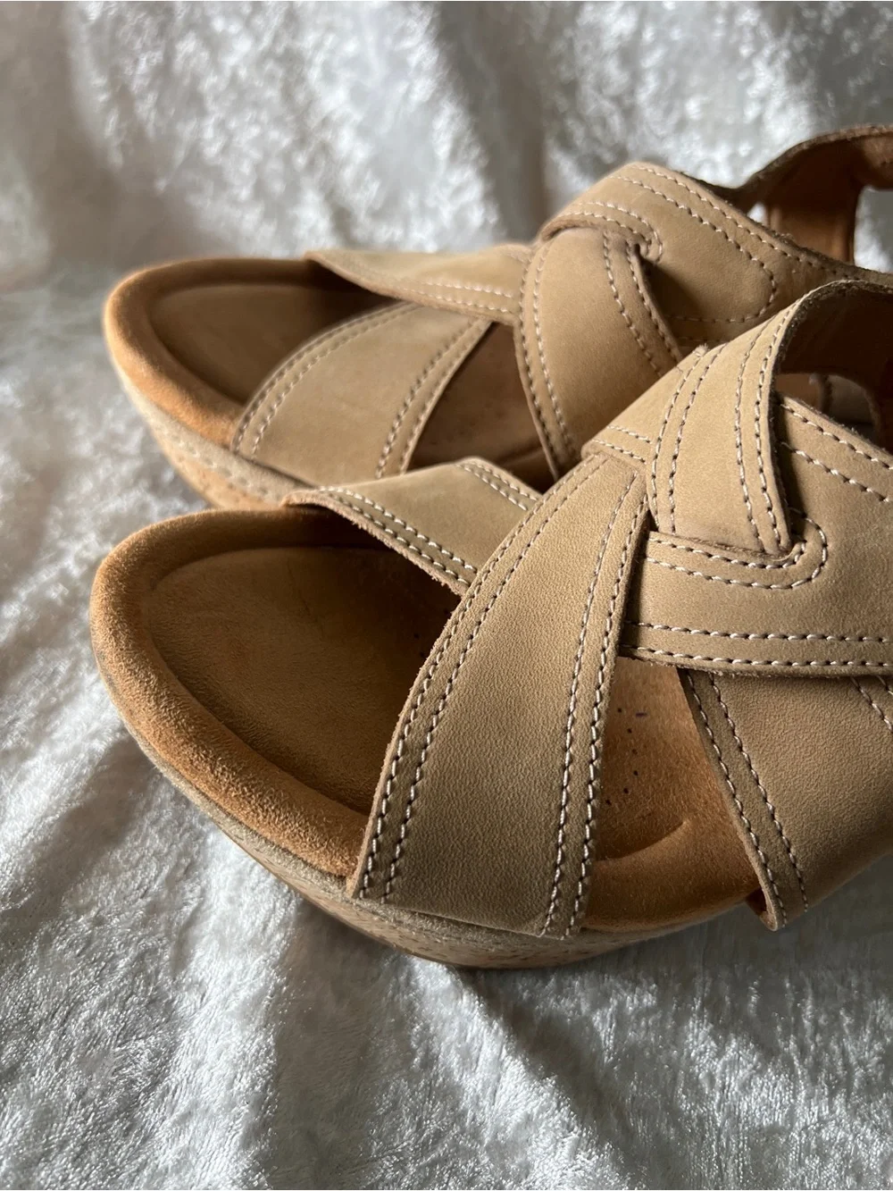 Clarks soft tan
